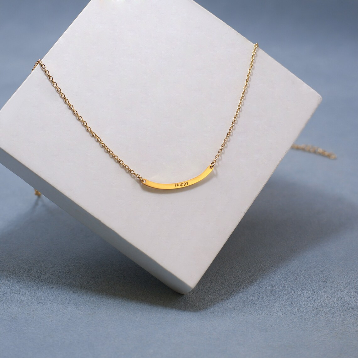 Personalized Curved Bar Neckla - Bar Cart Gold 评论和价格